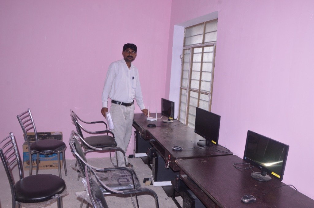 Makhan Singh - Computer Lecturer